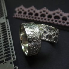 Metalclayfingerringe mit Strukturabdruck