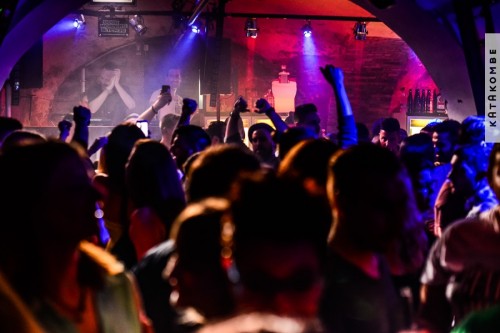 kata-mai_0001-900x600